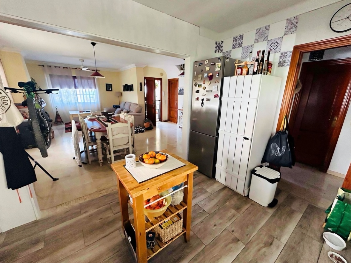 Chalet com acesso direto à praia em Rincón de la Victoria — Cozinha