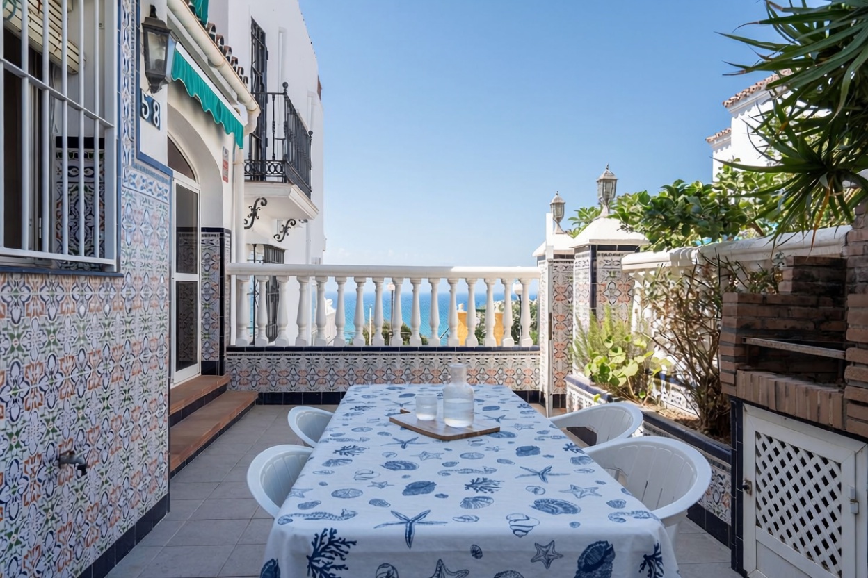 Chalet com acesso direto à praia em Rincón de la Victoria — Terraço mar