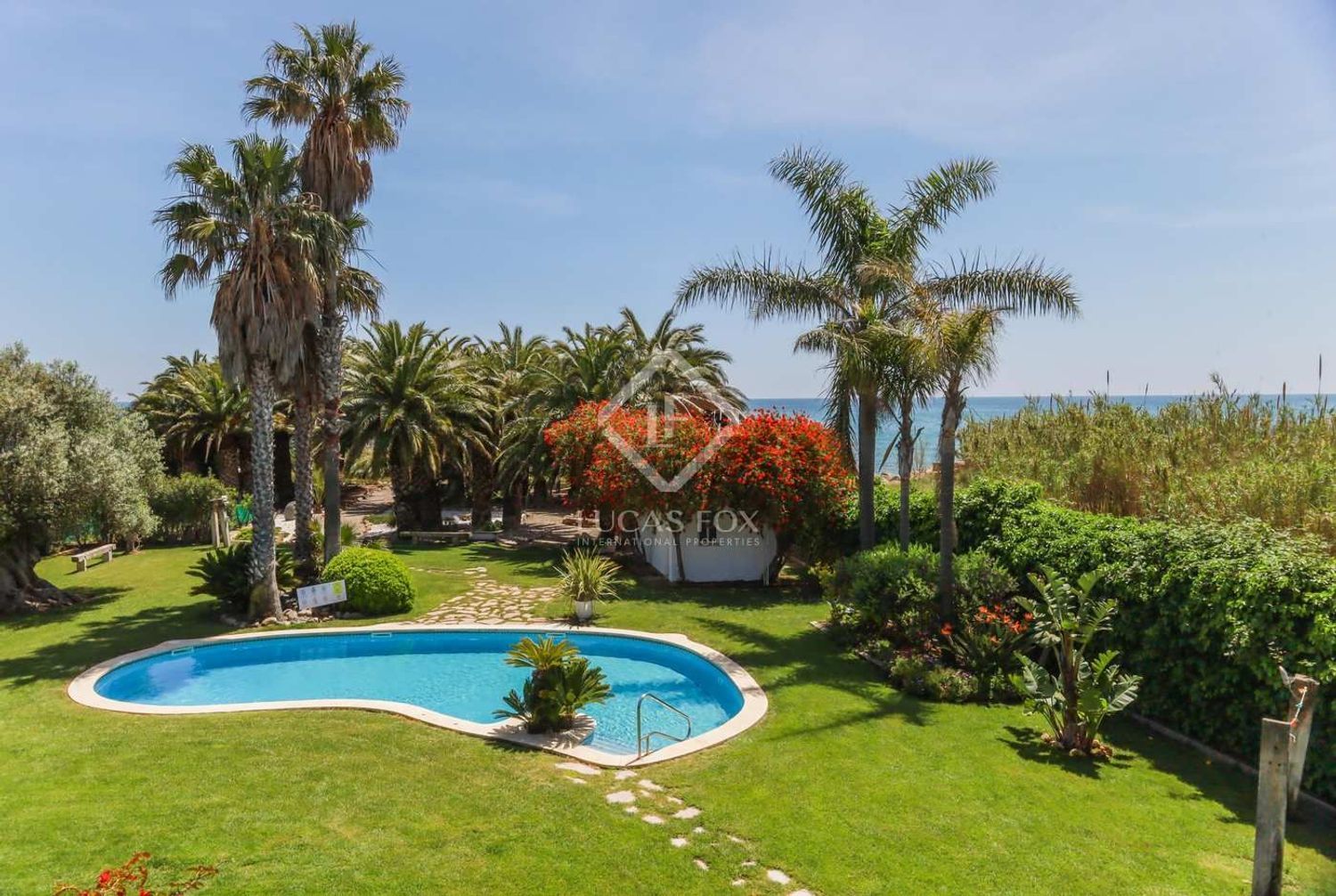 Chalet with direct beach access in Miami Playa Mont-Roig del Camp