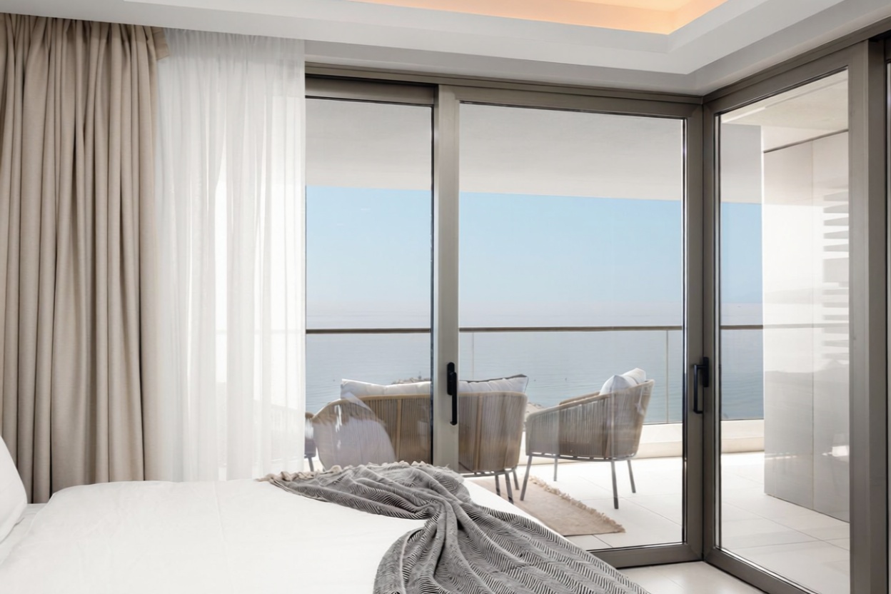 Apartamento em primeira linha de praia em Málaga — Terraço mar