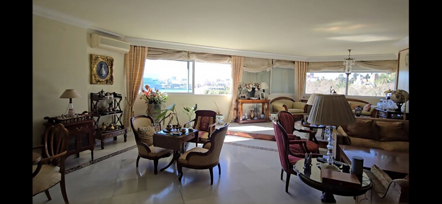 Appartement en première ligne de plage à Málaga — Séjour