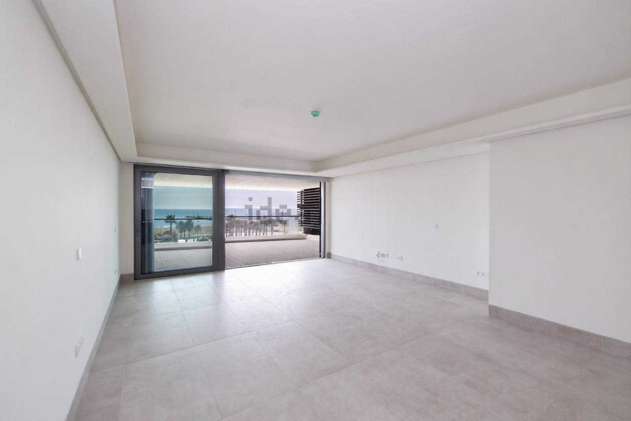 Apartamento em primeira linha de praia em Málaga — Sala