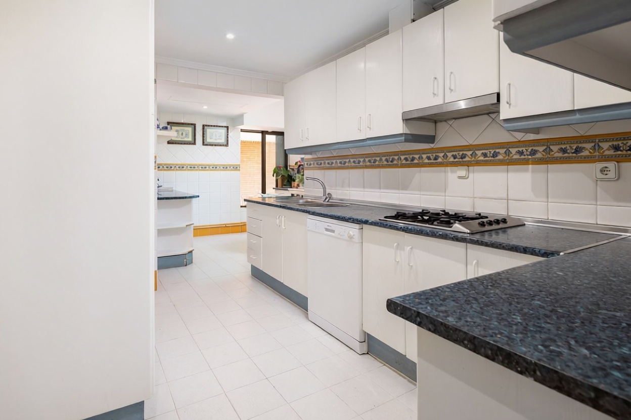 Appartement en première ligne de plage à Málaga — Cuisine