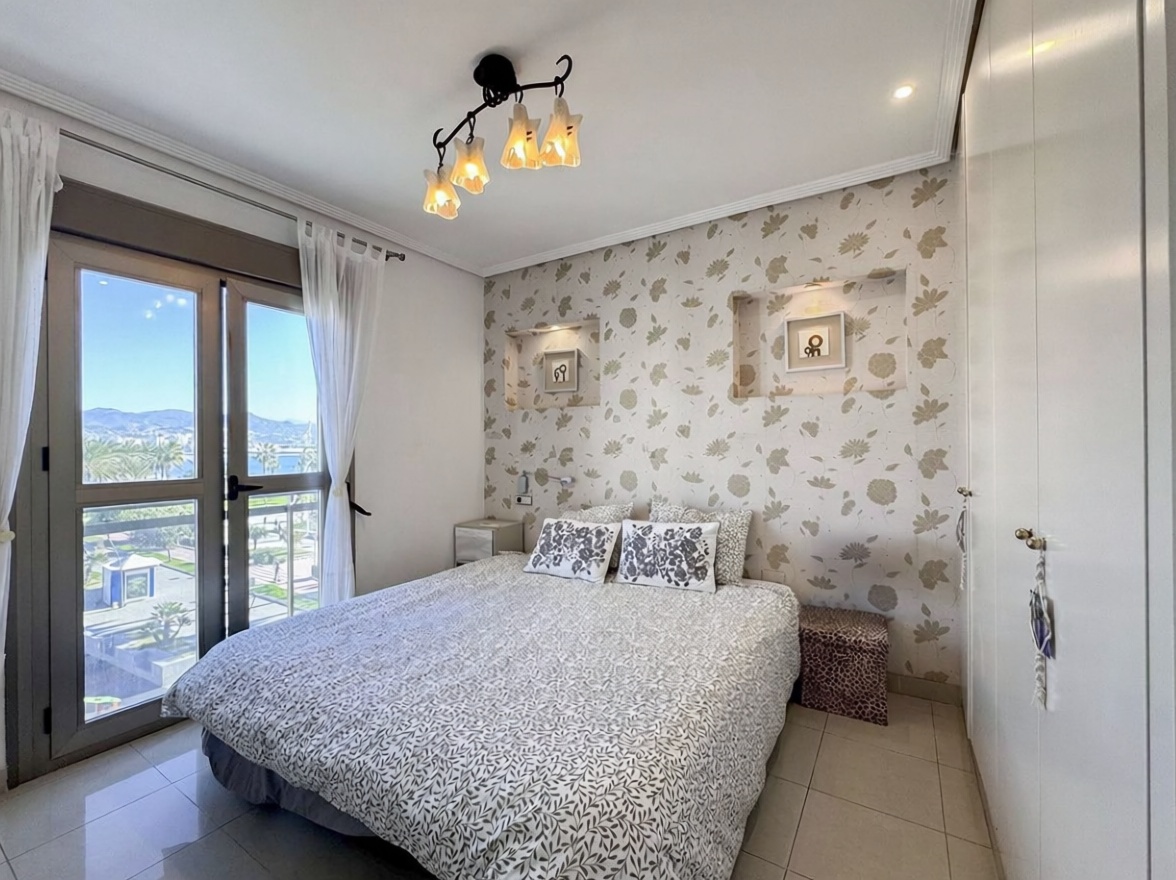 Appartement en première ligne de plage à Málaga — Chambre