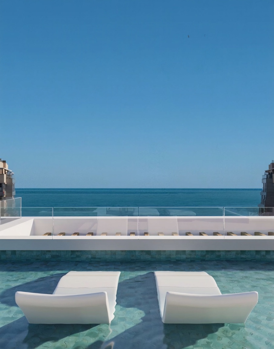 Apartamento em primeira linha de praia em Málaga — Piscina