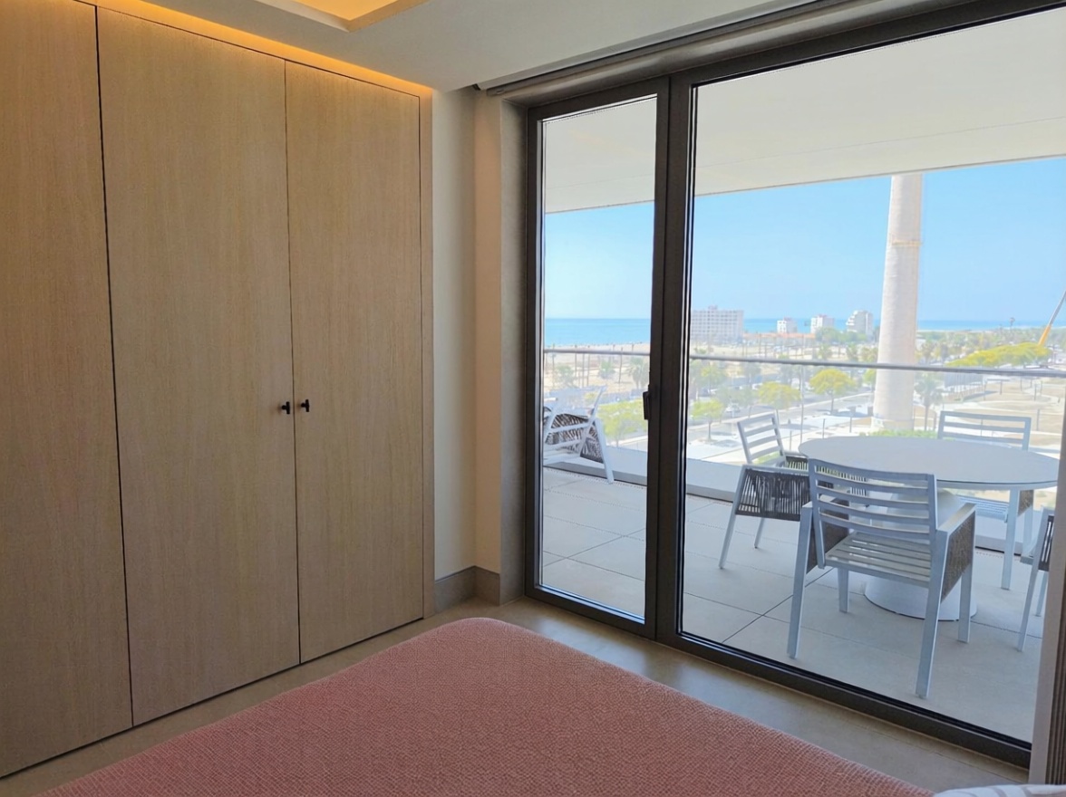 Appartement en première ligne de plage à Málaga — Chambre
