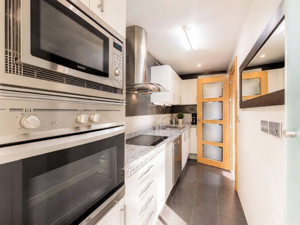 Appartement en première ligne de plage à Málaga — Cuisine