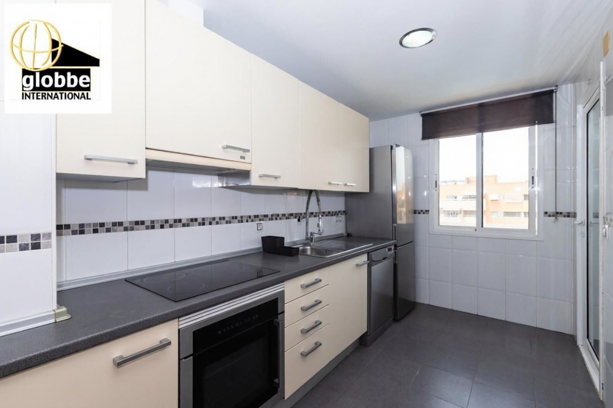 Ático em primeira linha de mar em Málaga — Cozinha