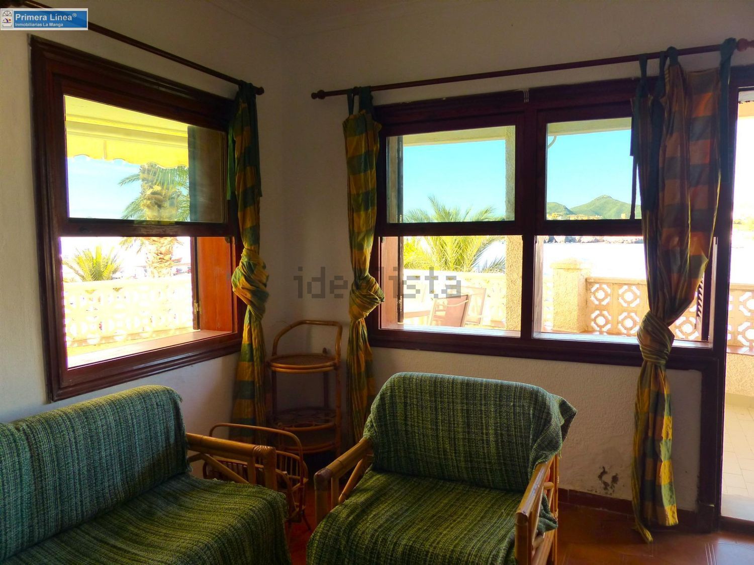Chalet en venta con acceso directo a la playa en Cartagena