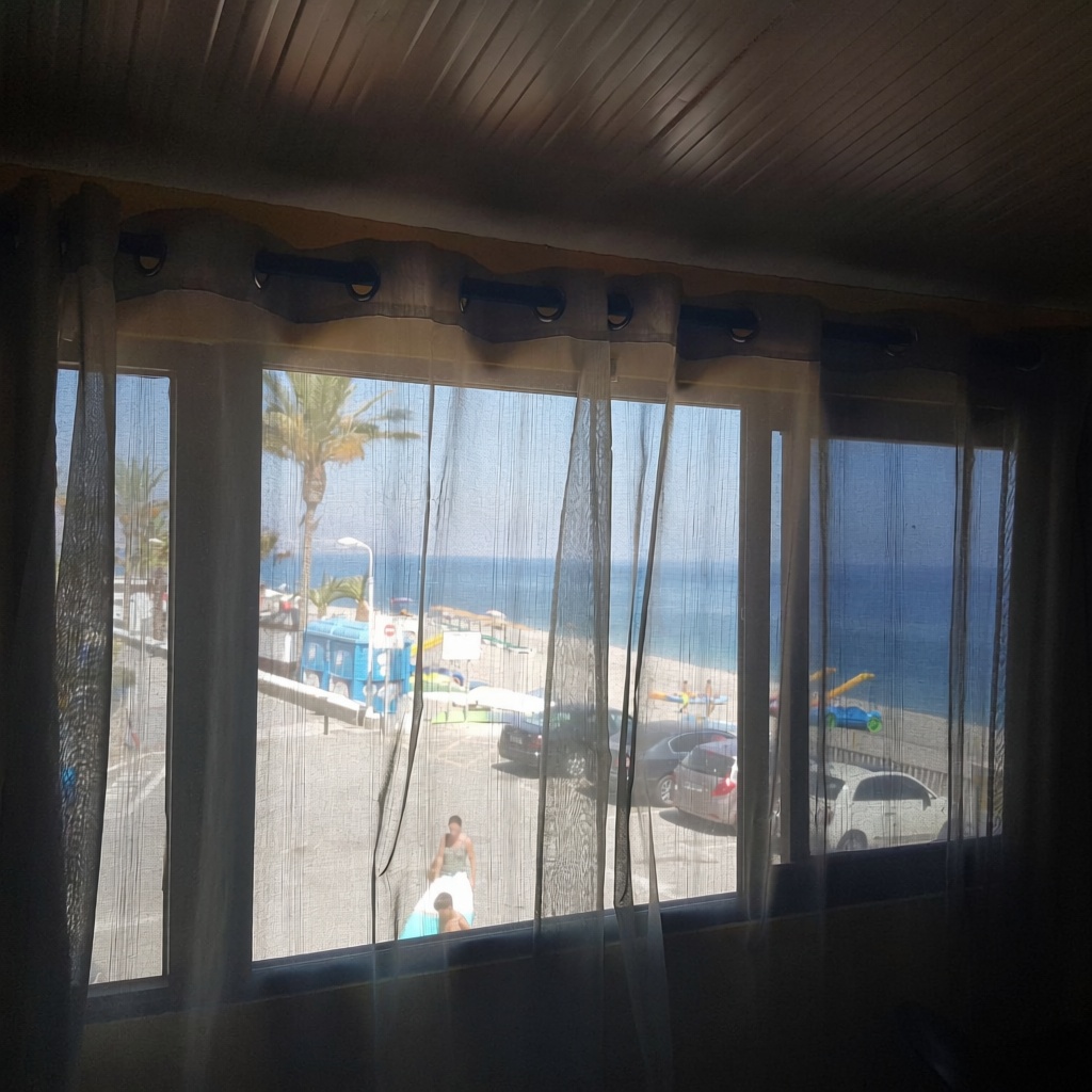 Chalet avec accès direct à la plage à Es Castell — Vue mer