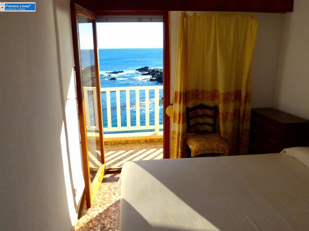 Appartement en première ligne de plage à Cartagena — Chambre