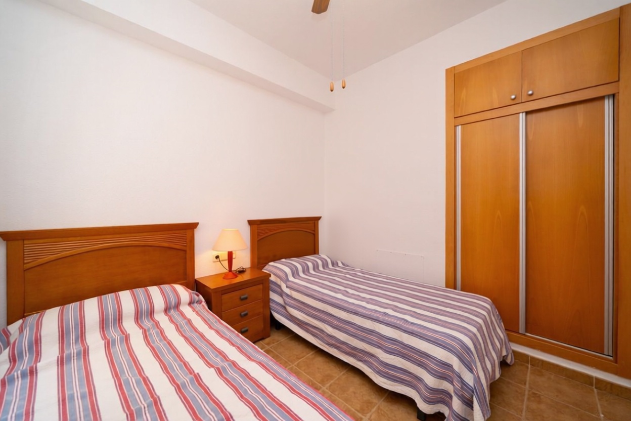 Piso en primera línea de playa en Cartagena — Dormitorio