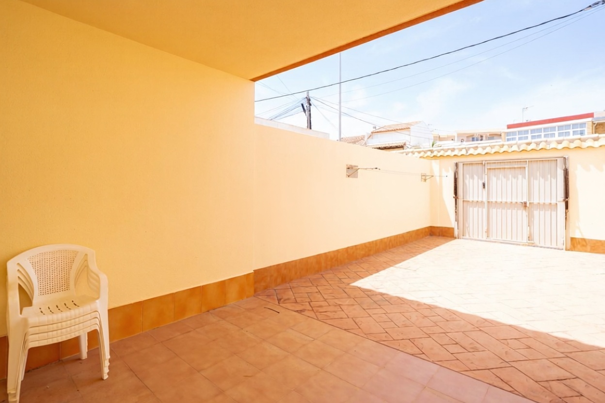 Piso en primera línea de playa en Cartagena — Vista mar