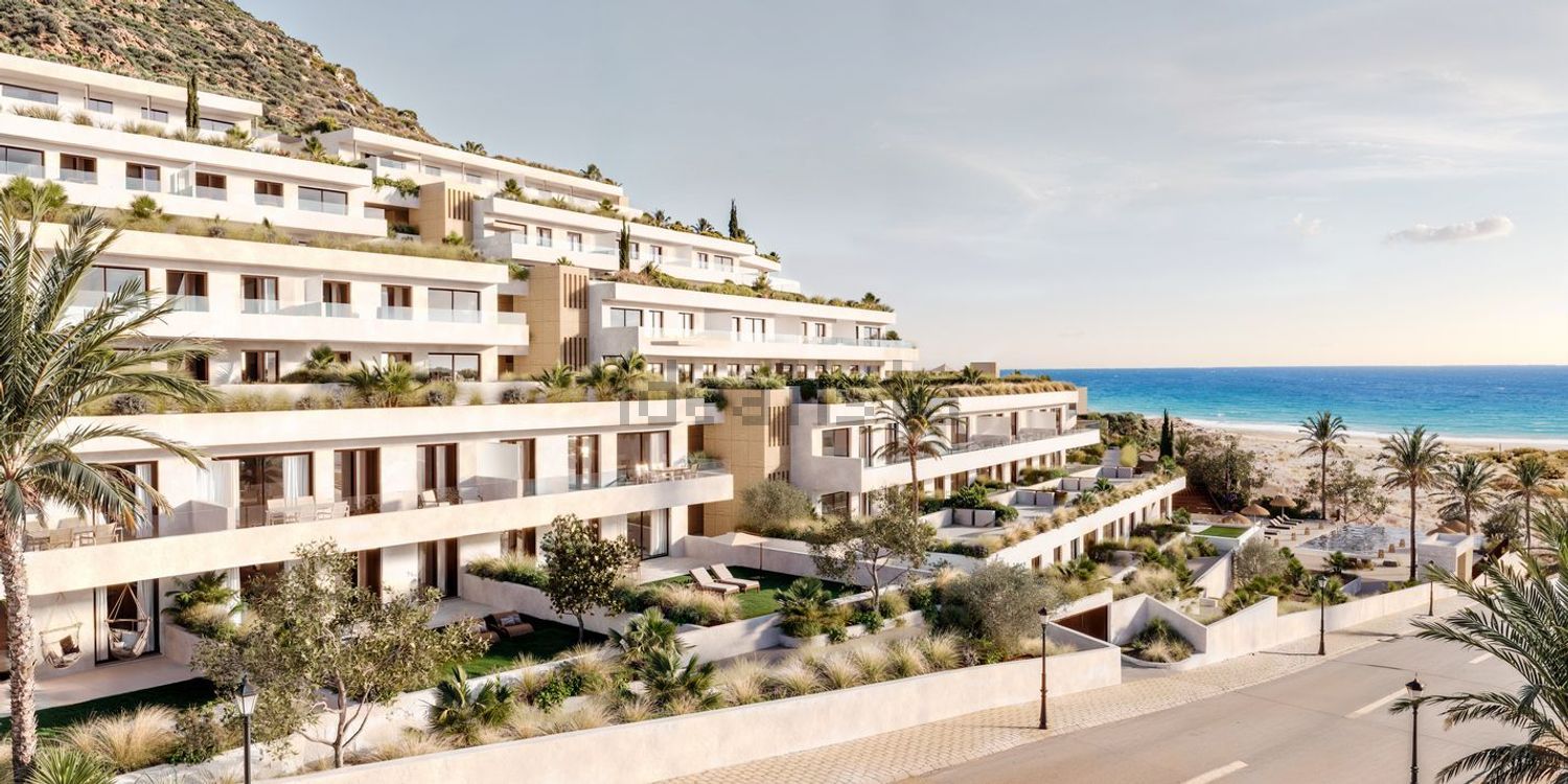 Piso en venta en primera línea de playa en Mojácar