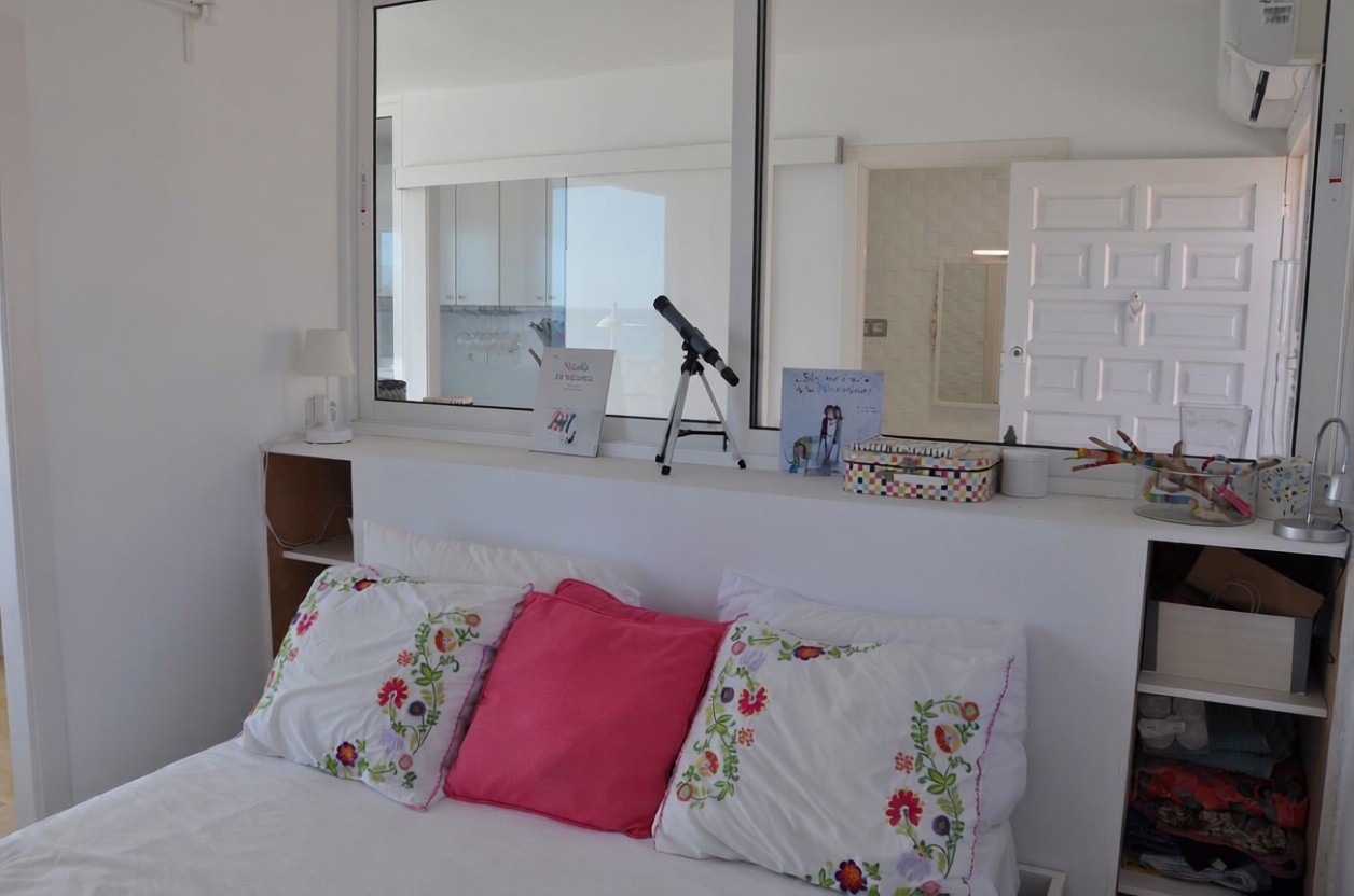 Appartement en première ligne de plage à San Pedro del Pinatar — Chambre