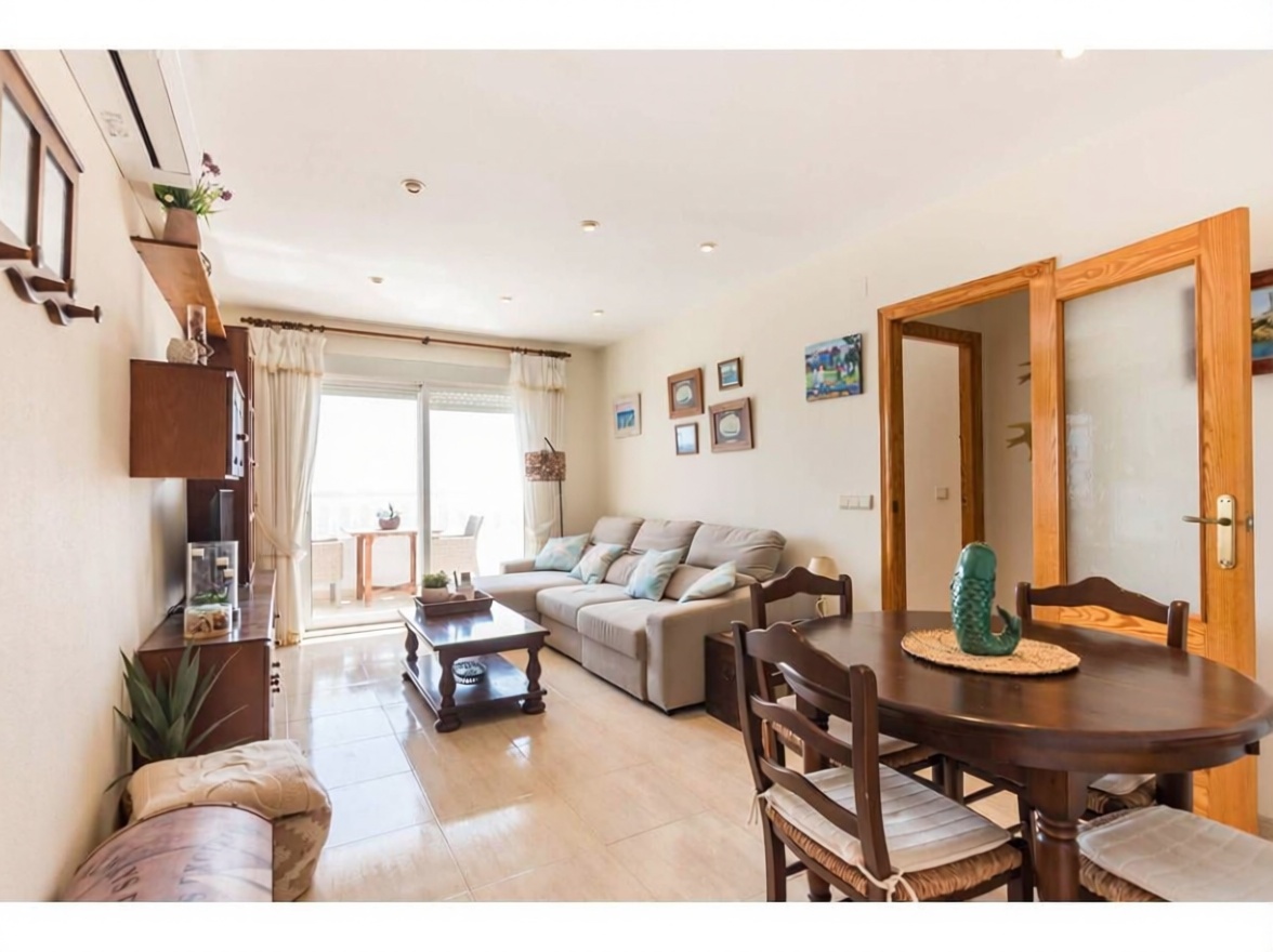 Appartement en première ligne de plage à Cartagena — Séjour