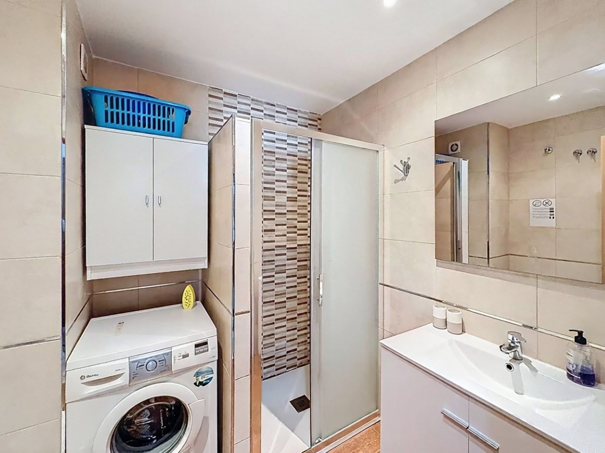 Duplex en première ligne de plage à Algarrobo-Costa — Sanitaires