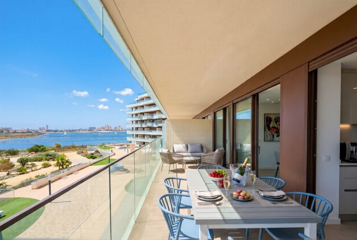 Piso en primera línea de playa en Cartagena — Terraza mar