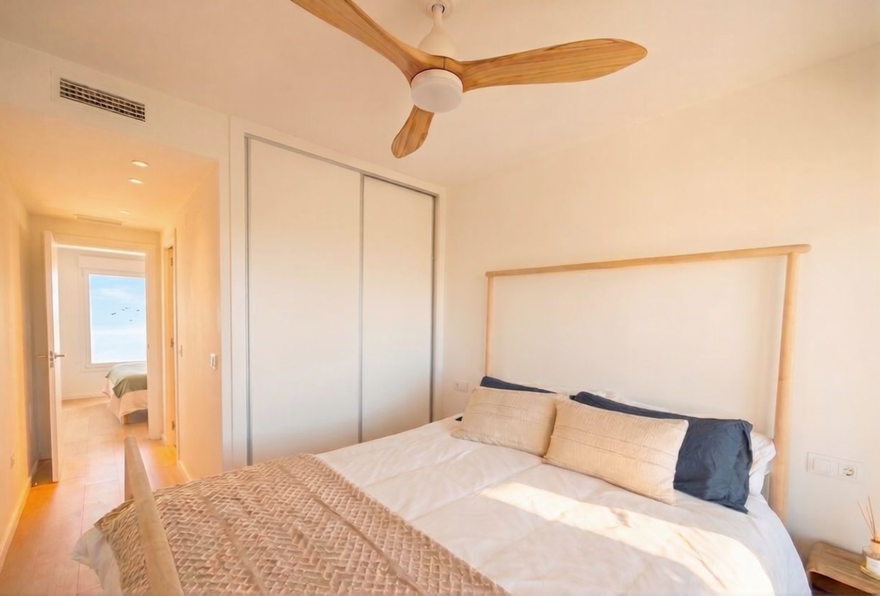 Piso en primera línea de playa en Cartagena — Dormitorio
