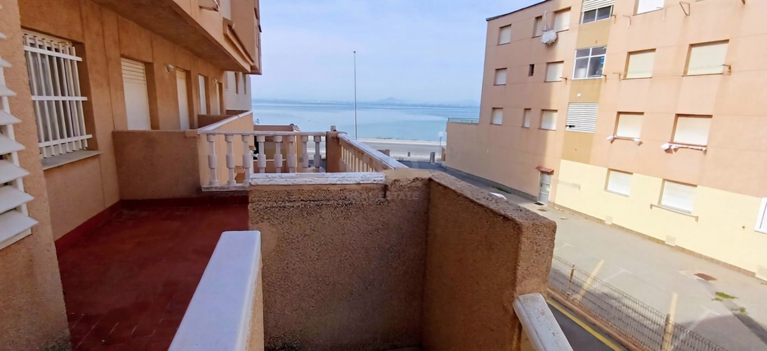 Duplex en première ligne de plage à La Manga del Mar Menor