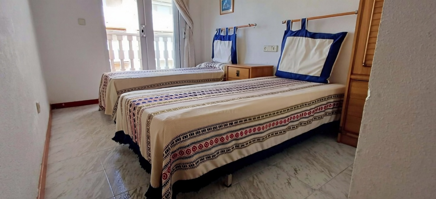 Duplex en première ligne de plage à La Manga del Mar Menor — Chambre