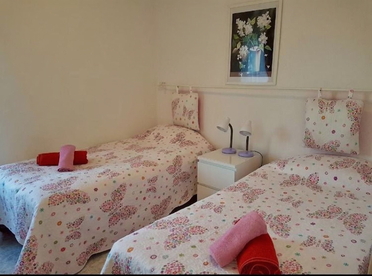 Appartement en première ligne de plage à Algarrobo-Costa — Chambre