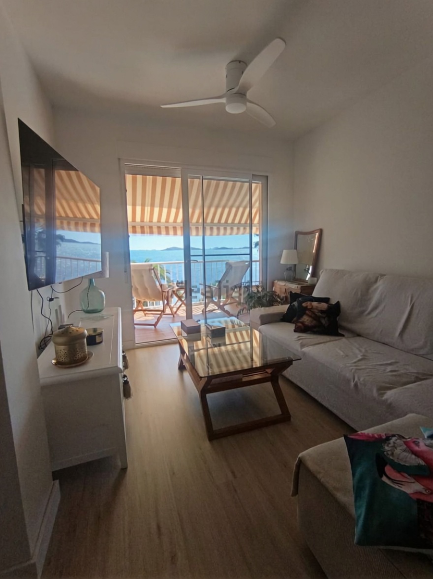 Appartement en première ligne de plage à Cartagena — Séjour