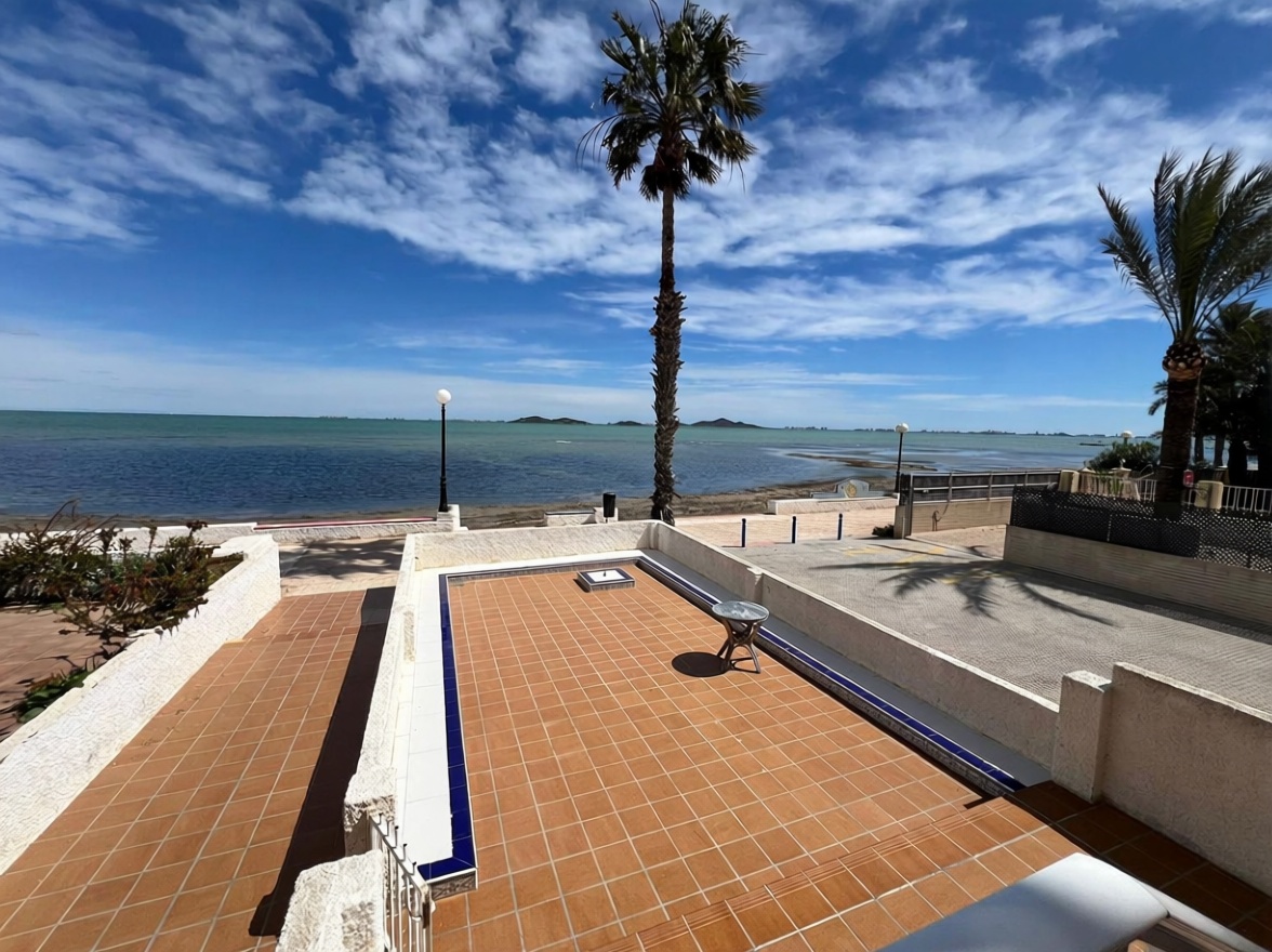 Beachfront flat in Cartagena — Sea terrace