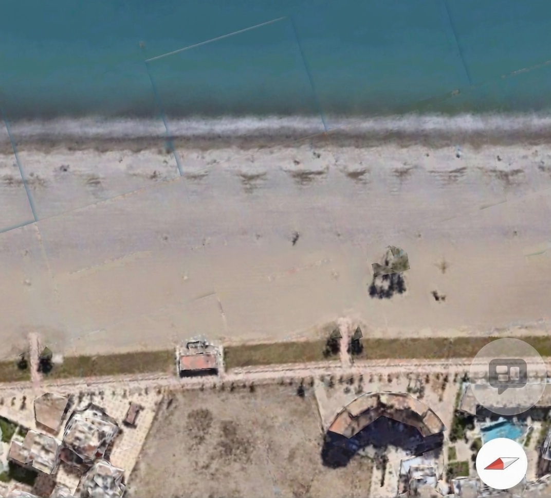 Appartement en attique en première ligne de mer à Roquetas de Mar — Vue aérienne