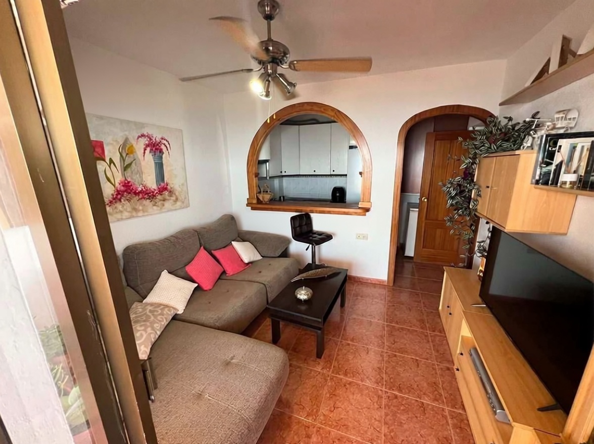 Apartamento em primeira linha de praia em La Mamola — Sala