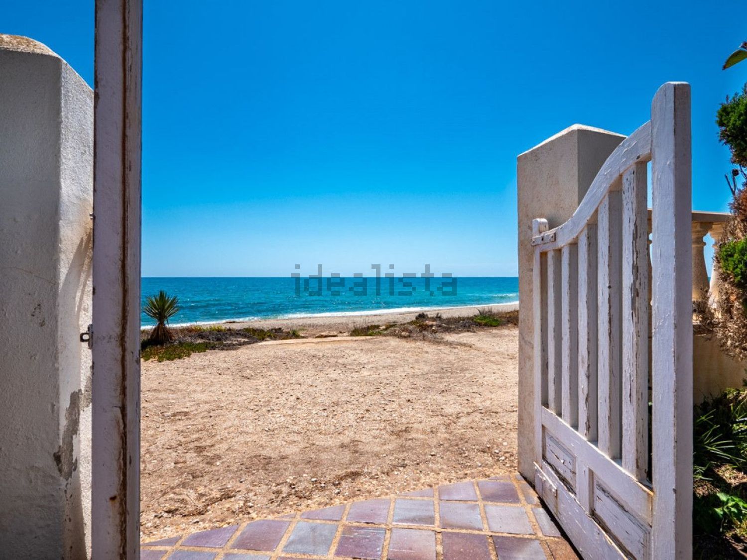 Chalet with direct beach access in Mojácar — Sea view