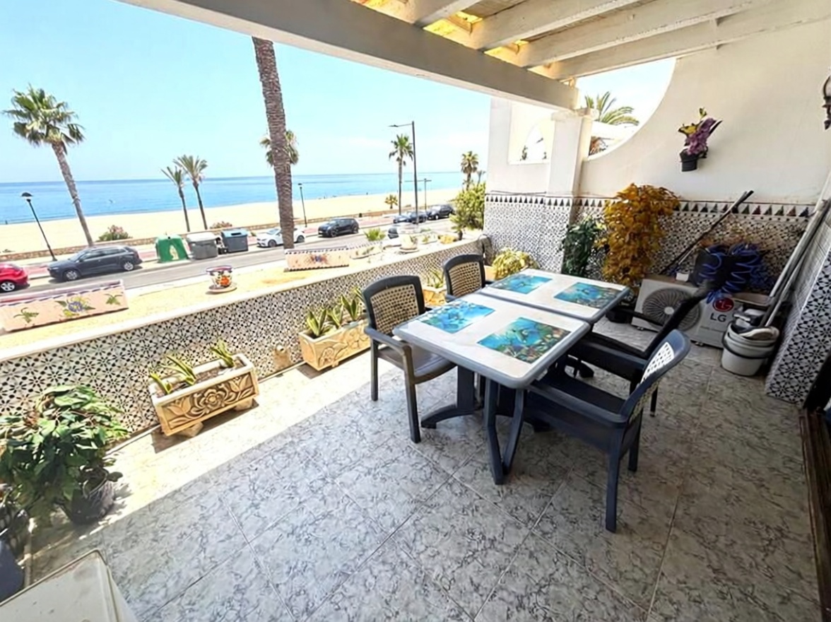 Appartement en première ligne de plage à Mojácar