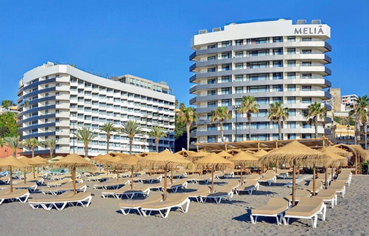 Studio en première ligne de plage à Torremolinos — Façade