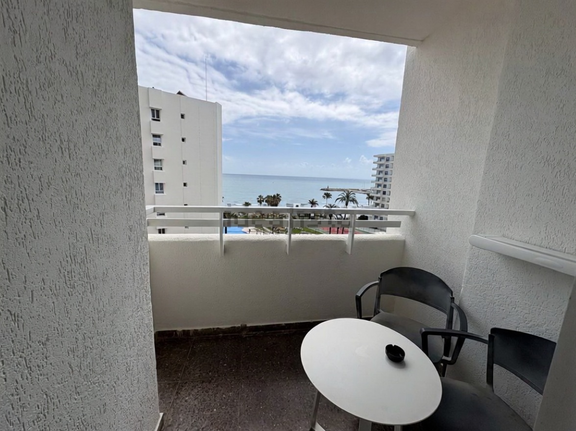 Estúdio em primeira linha de praia em Torremolinos — Terraço mar