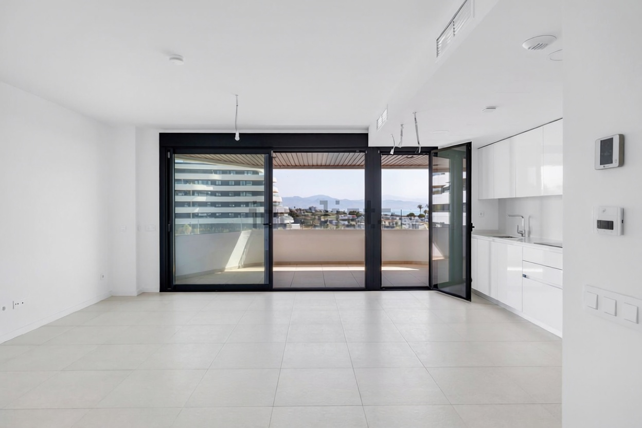 Appartement en première ligne de plage à Torremolinos — Séjour