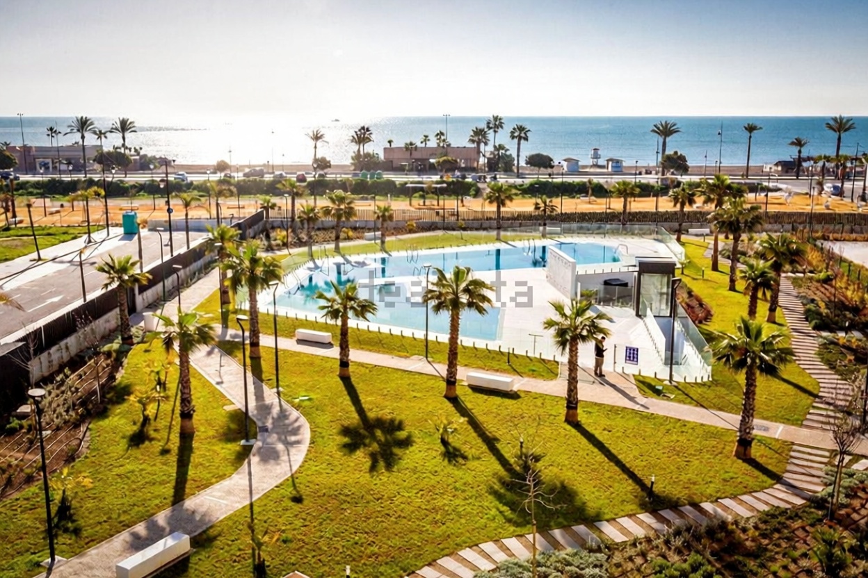 Appartement en première ligne de plage à Torremolinos — Vue mer