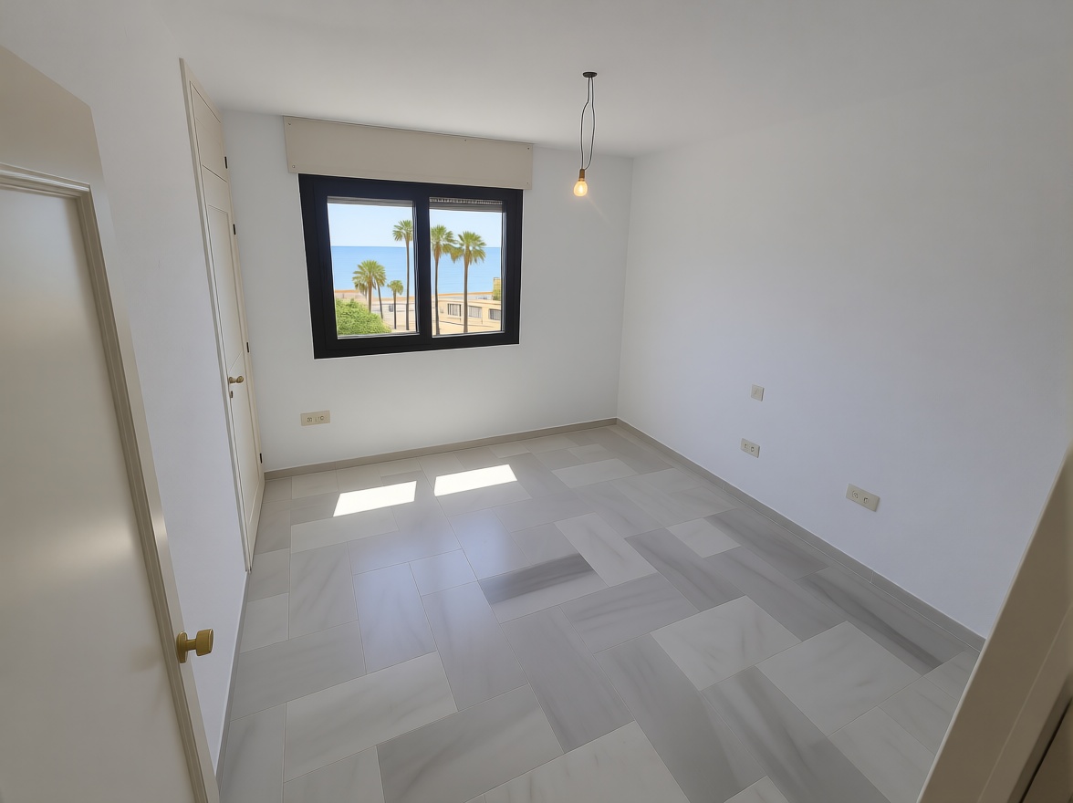Appartement en première ligne de plage à Torremolinos — Chambre