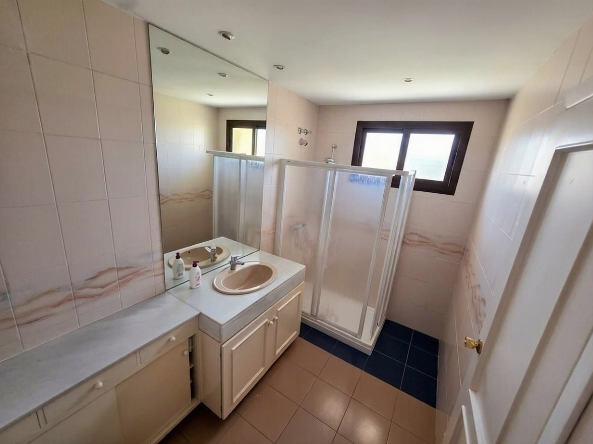 Appartement en première ligne de plage à Torremolinos — Sanitaires