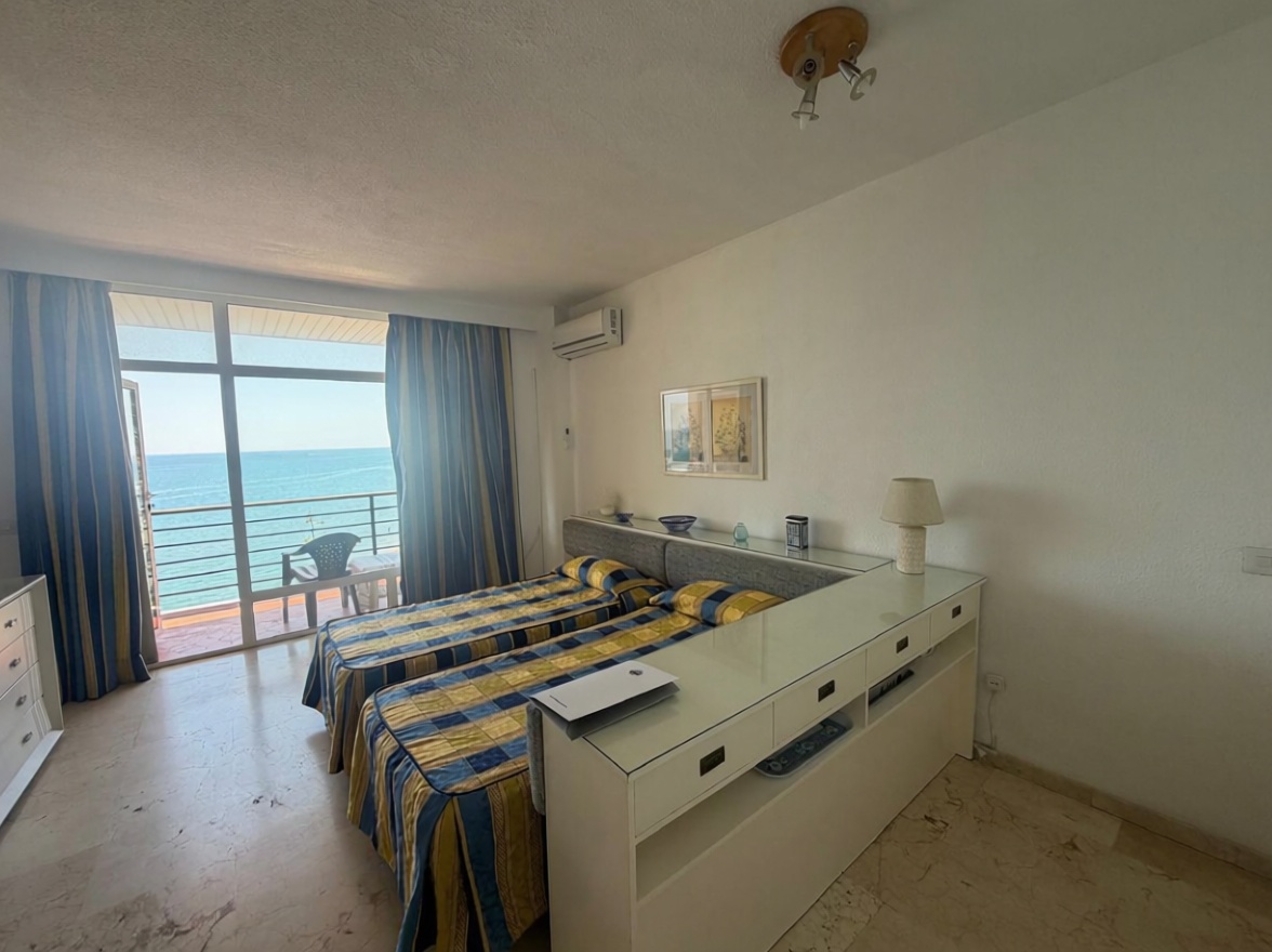 Estúdio em primeira linha de praia em Torremolinos — Quarto