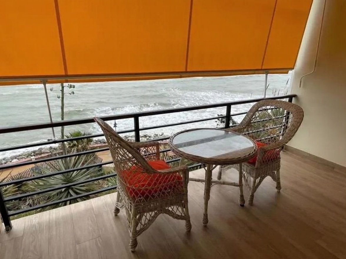 Estúdio em primeira linha de praia em Torremolinos — Terraço mar