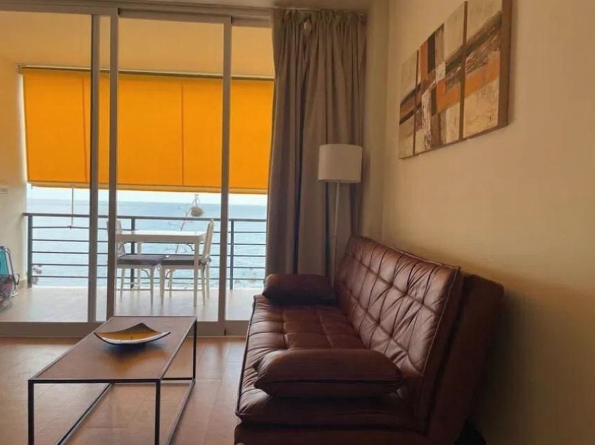 Estúdio em primeira linha de praia em Torremolinos — Sala