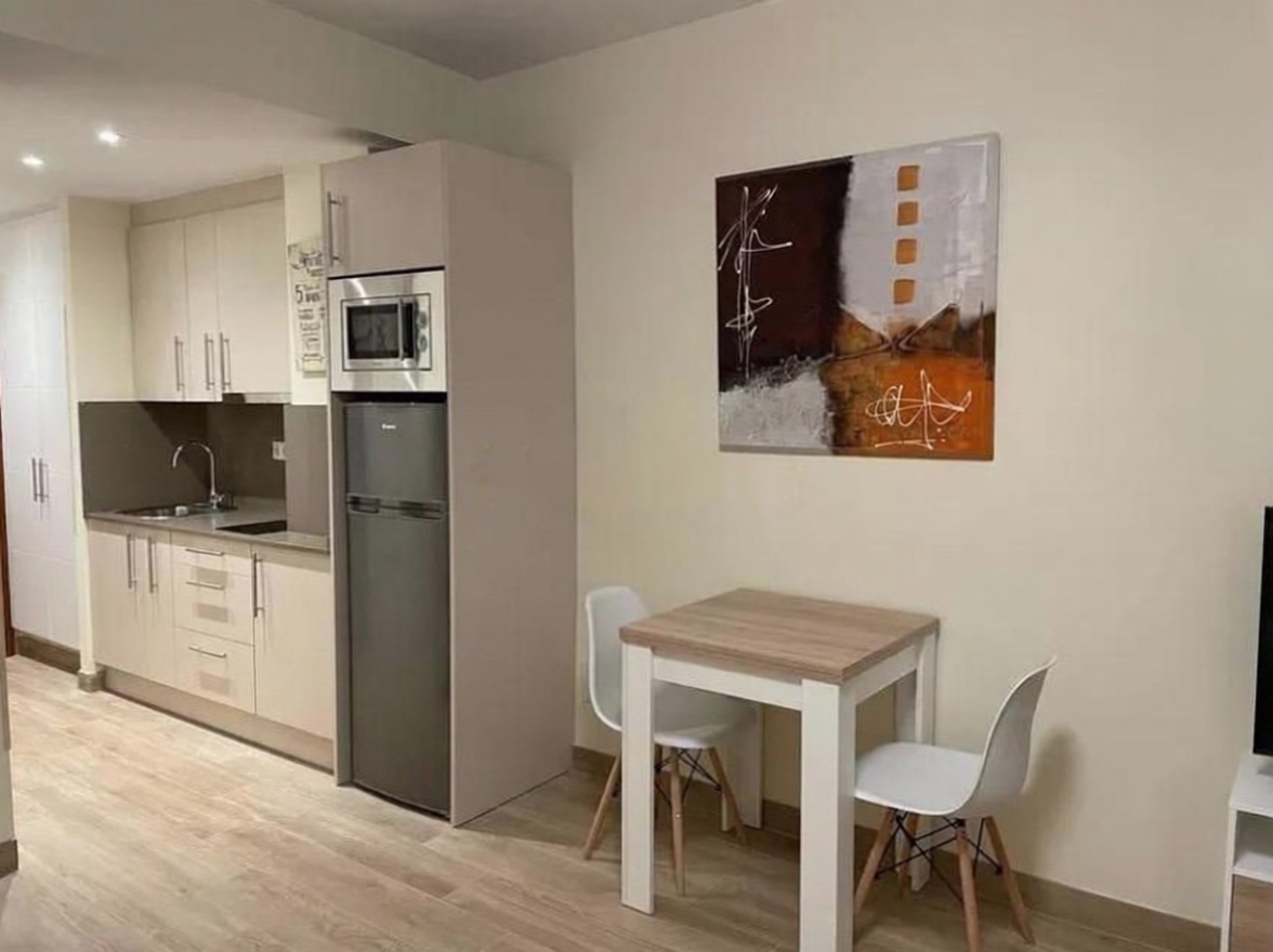 Estúdio em primeira linha de praia em Torremolinos — Cozinha