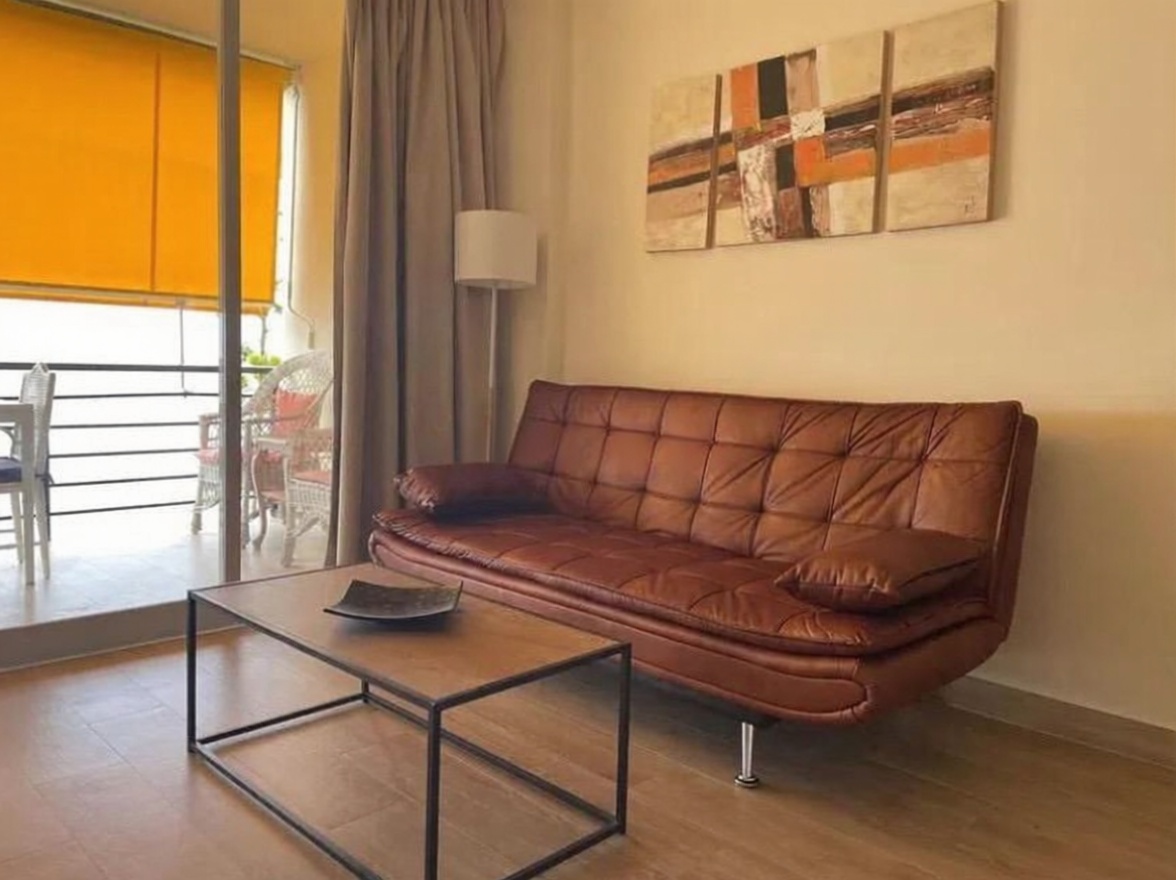 Estúdio em primeira linha de praia em Torremolinos — Sala