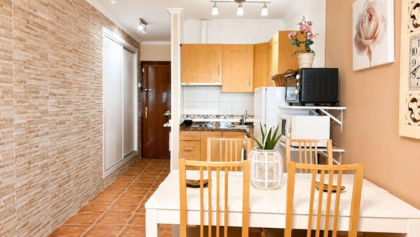 Appartement en première ligne de plage à Torremolinos — Cuisine