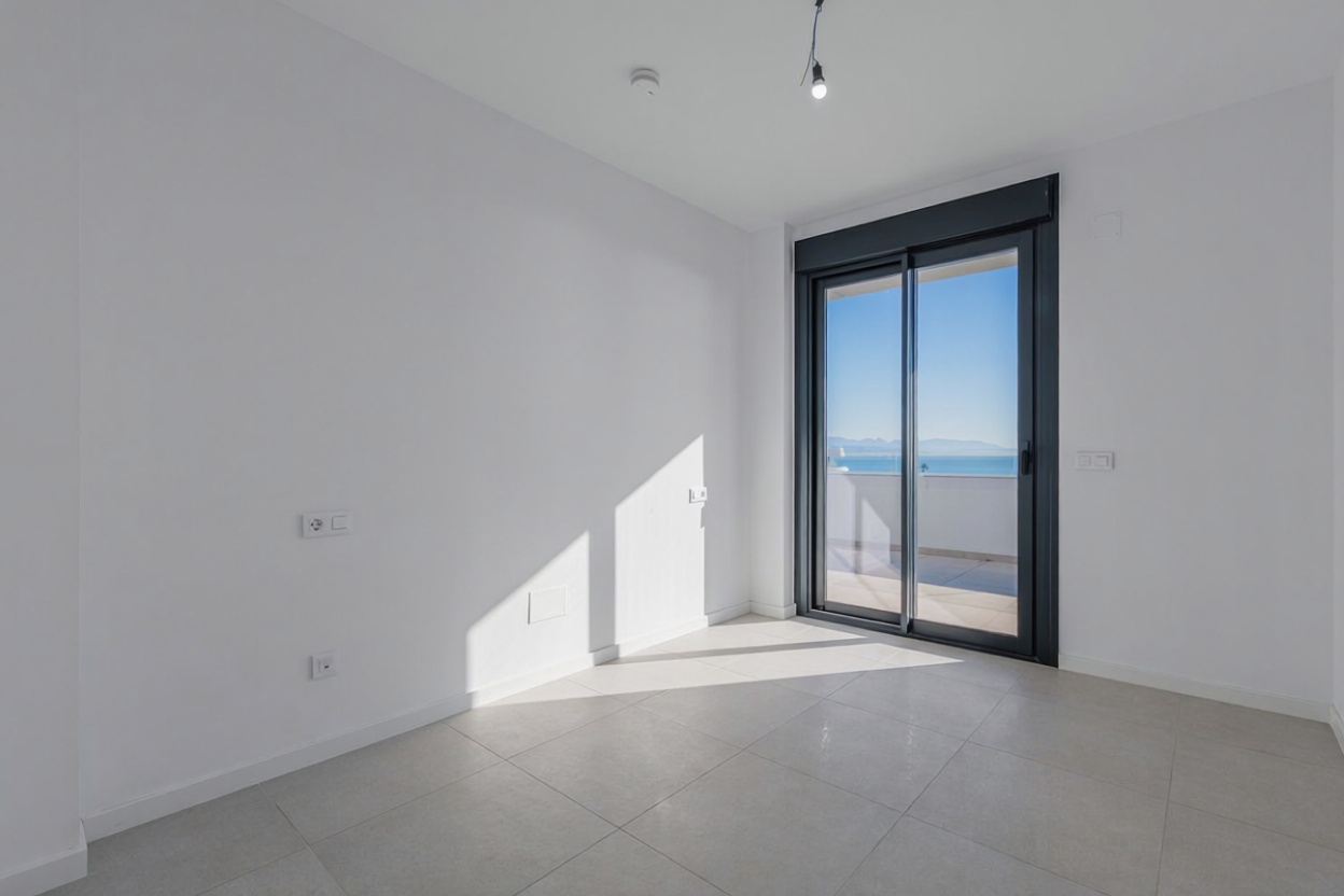 Ático em primeira linha de mar em Torremolinos — Quarto