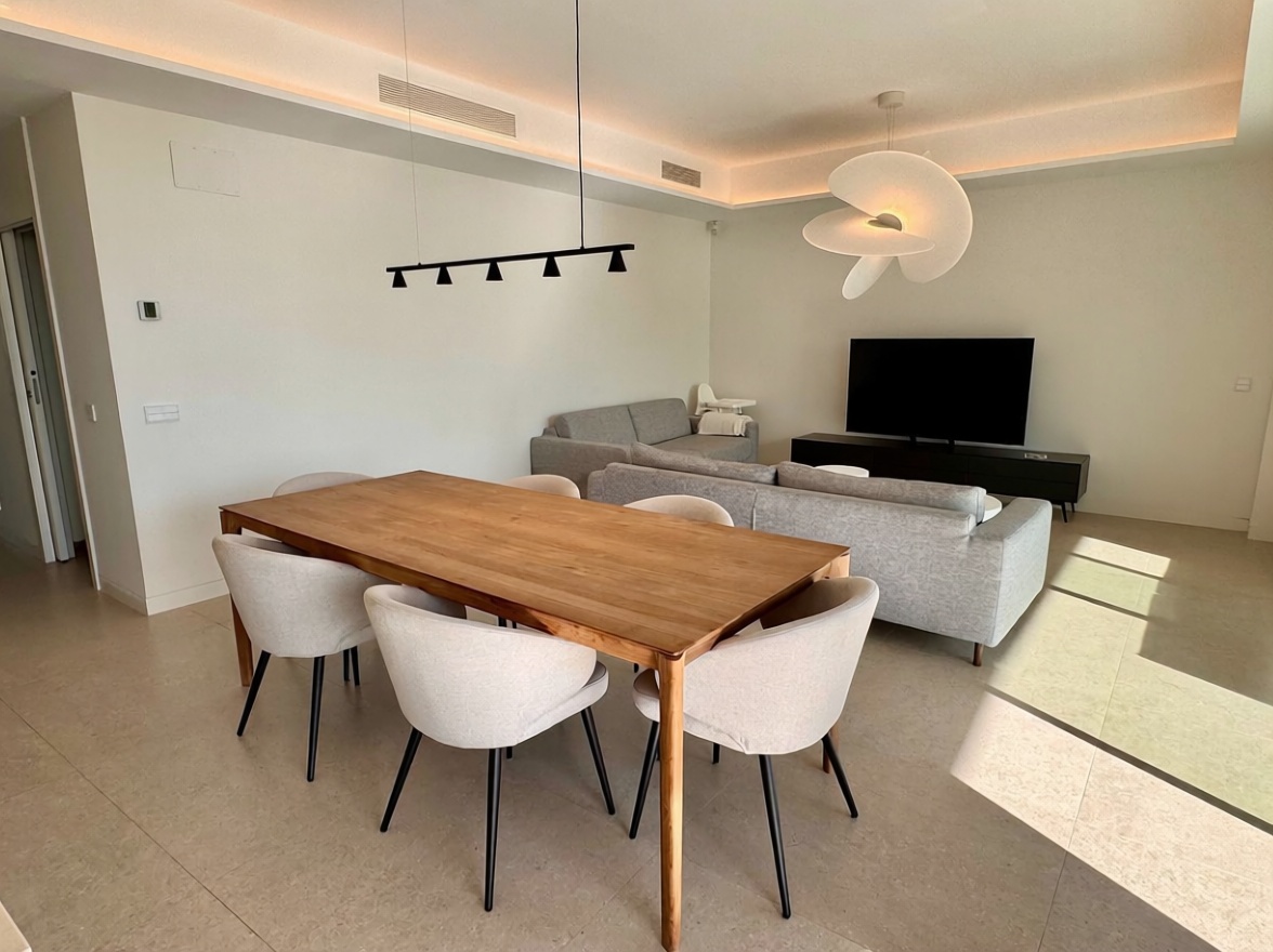 Appartement en première ligne de plage à Torremolinos — Séjour