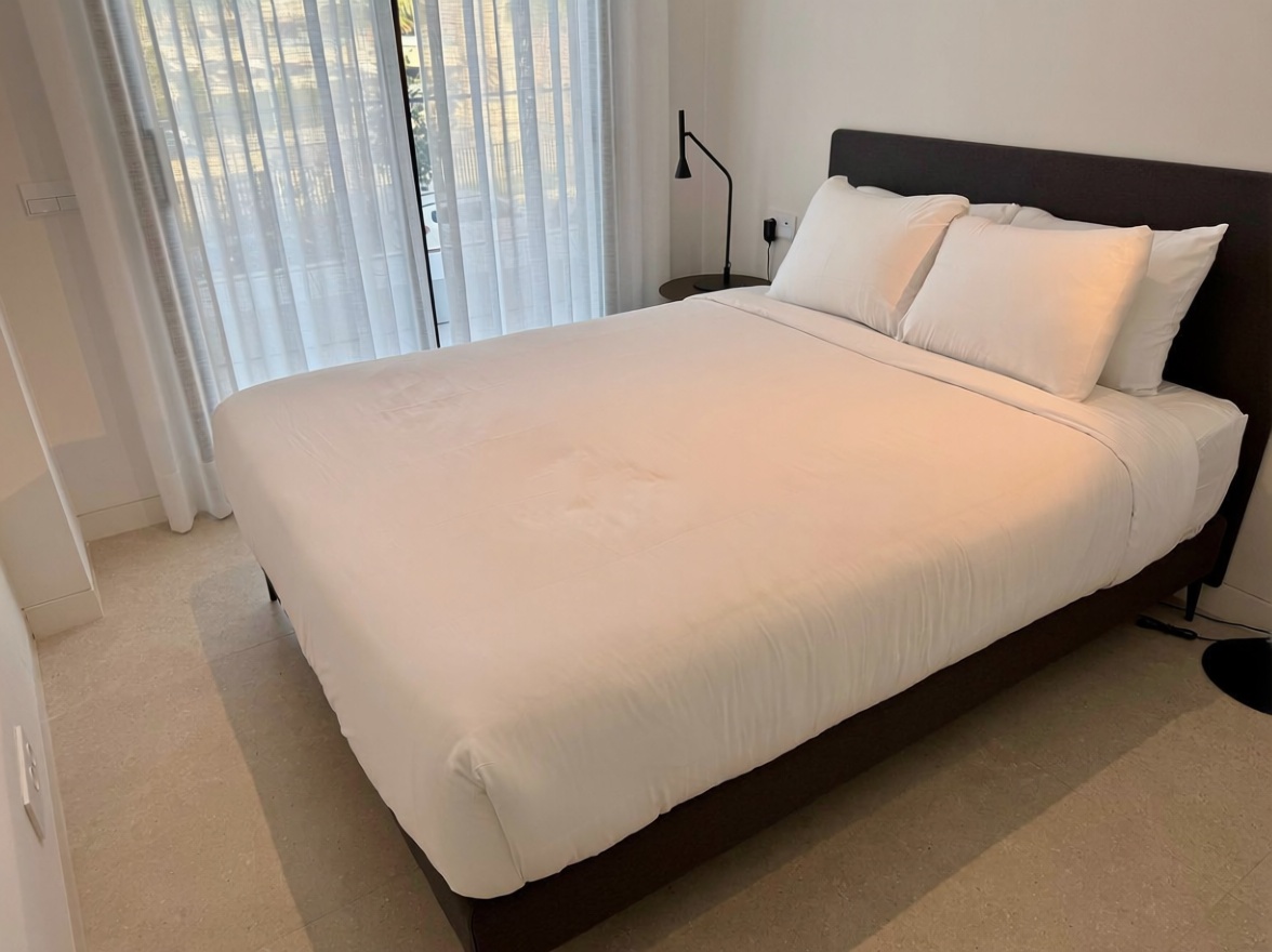 Appartement en première ligne de plage à Torremolinos — Chambre