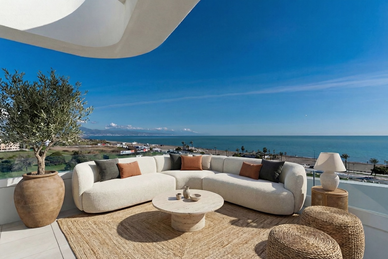 Appartement en attique en première ligne de mer à Torremolinos — Terrasse mer