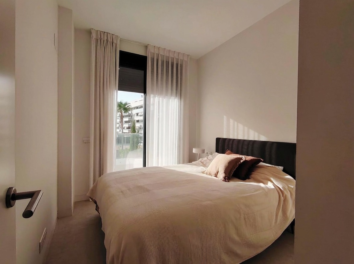 Apartamento em primeira linha de praia em Torremolinos — Quarto