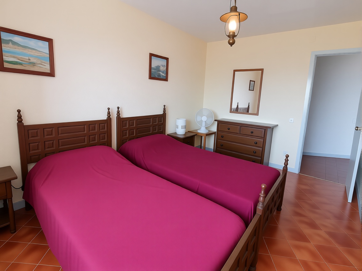 Apartamento em primeira linha de praia em Hospitalet de l'Infant — Quarto